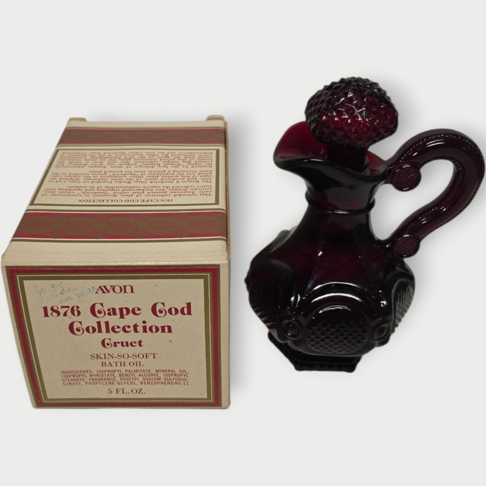 Avon Ruby Red 1876 Cape Cod Cruet wih Skin-So-Soft Bath Oil Original Box Vintage